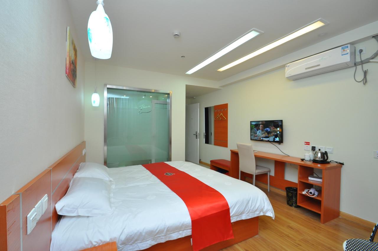 Thank Inn Chain Hotel West Eleven Road Mall Linyi  Buitenkant foto