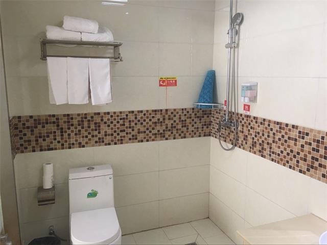 Thank Inn Chain Hotel West Eleven Road Mall Linyi  Buitenkant foto