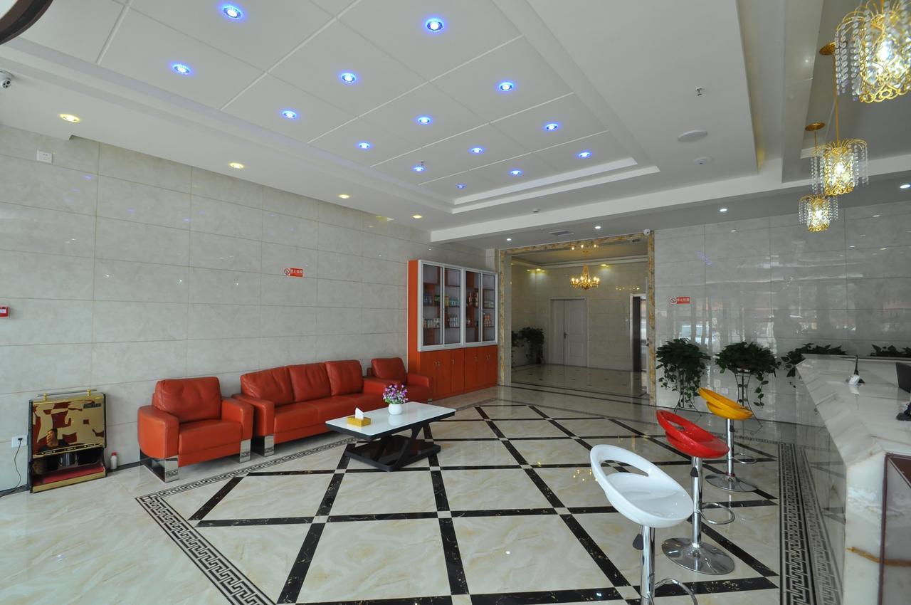 Thank Inn Chain Hotel West Eleven Road Mall Linyi  Buitenkant foto