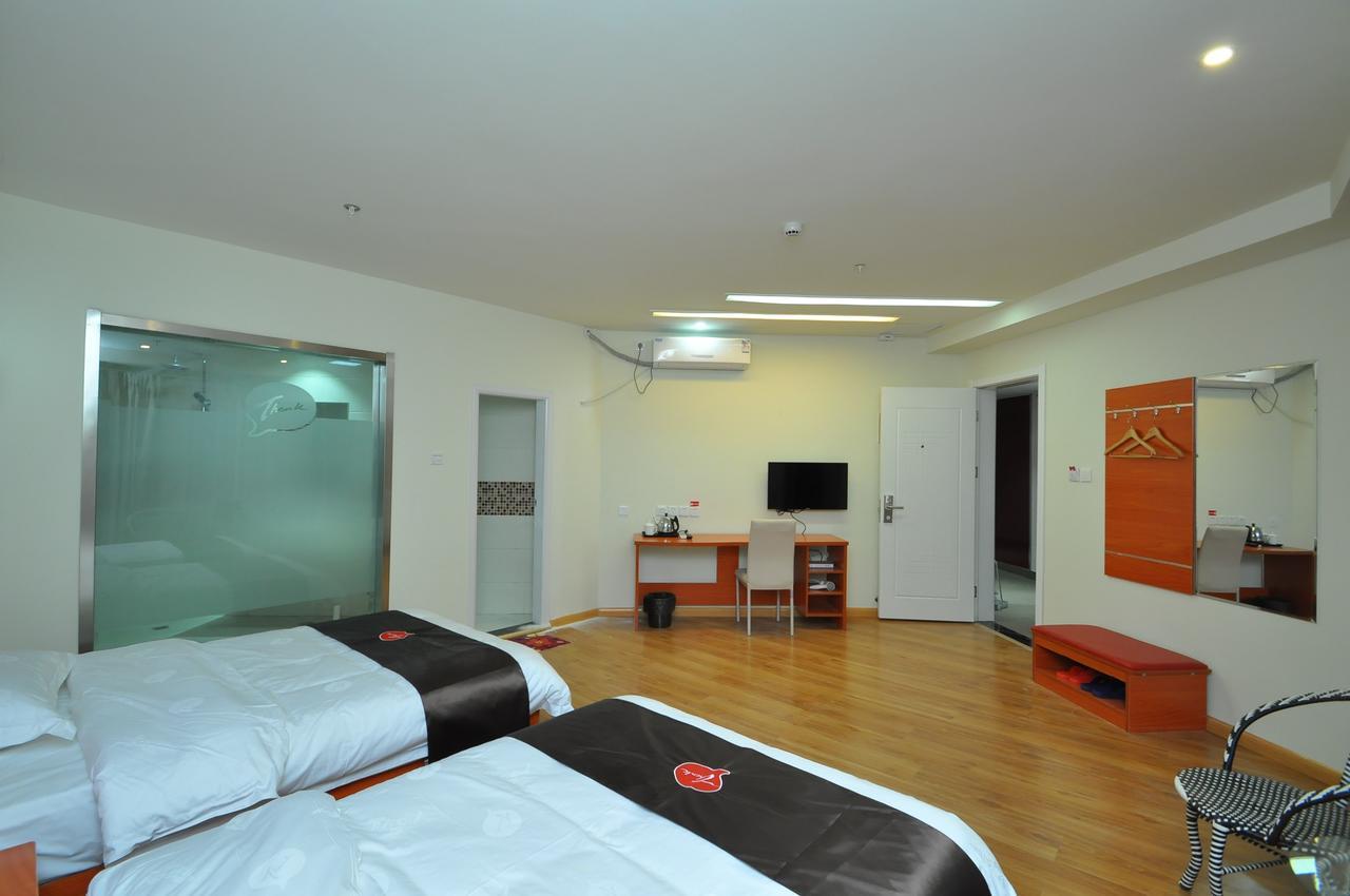 Thank Inn Chain Hotel West Eleven Road Mall Linyi  Buitenkant foto